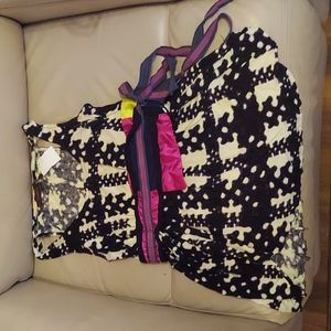 Women's A Common Thread top